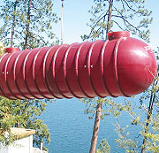 Xerxes-fiberglass-groundwater-stable-tank